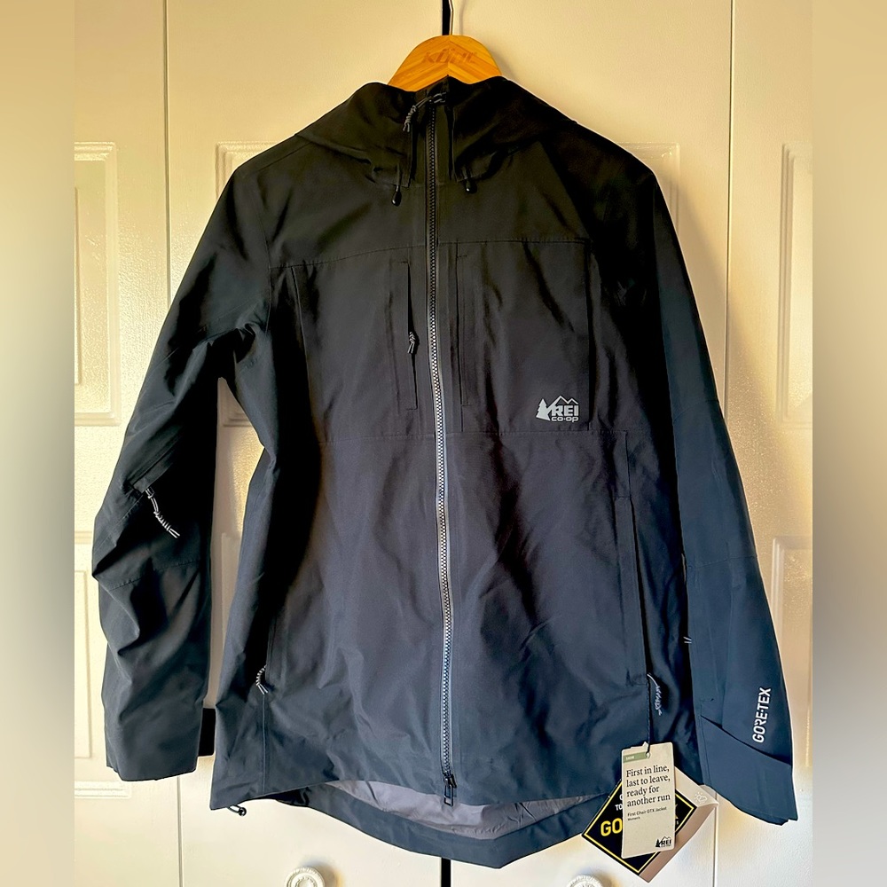 REI First Chair Snow Shell Women’s Size Small, color Black